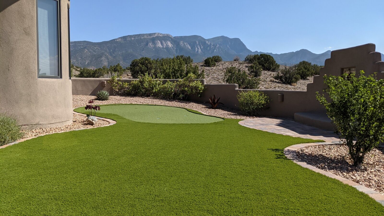 New Mexico Artificial Grass, Putting Greens, Turf