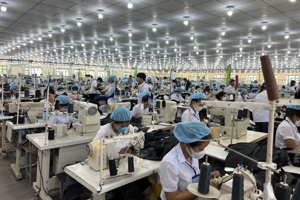 apparel manufacturer china