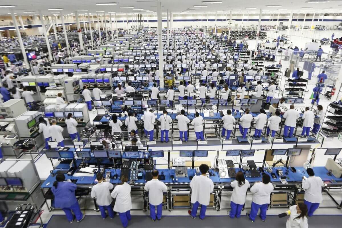 apple manufacturing cost in china