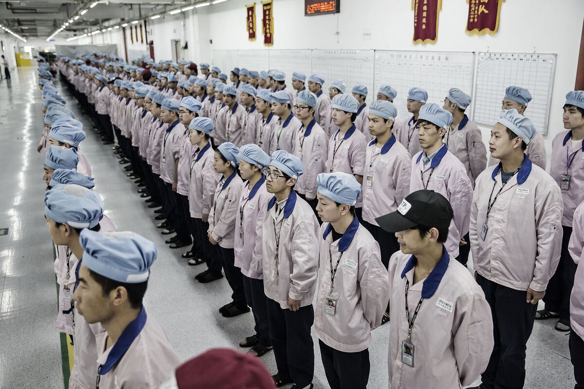 apple manufacturing in china conditions