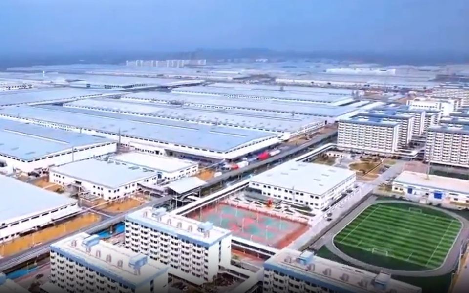 biggest electric car manufacturer in china