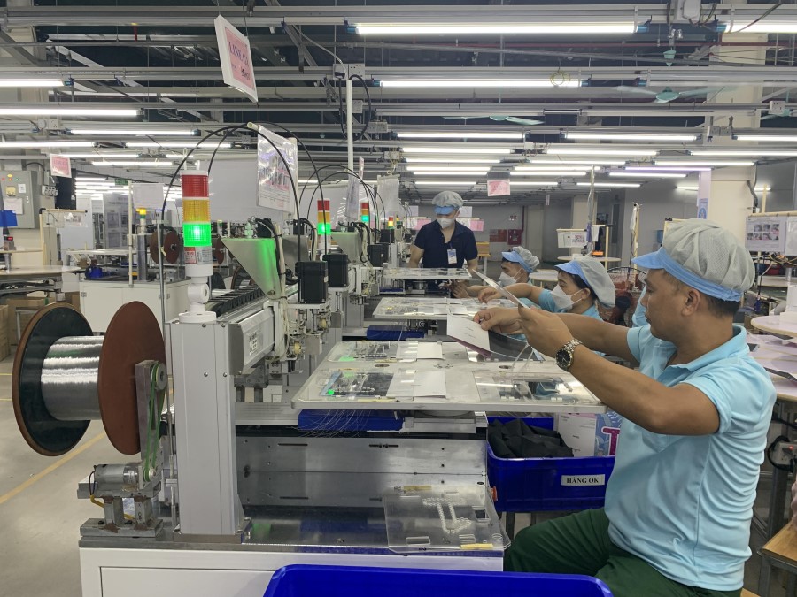 Sourcing Can Vietnam Replace China As A Manufacturing Hub from China: The Ultimate Guide 2026
