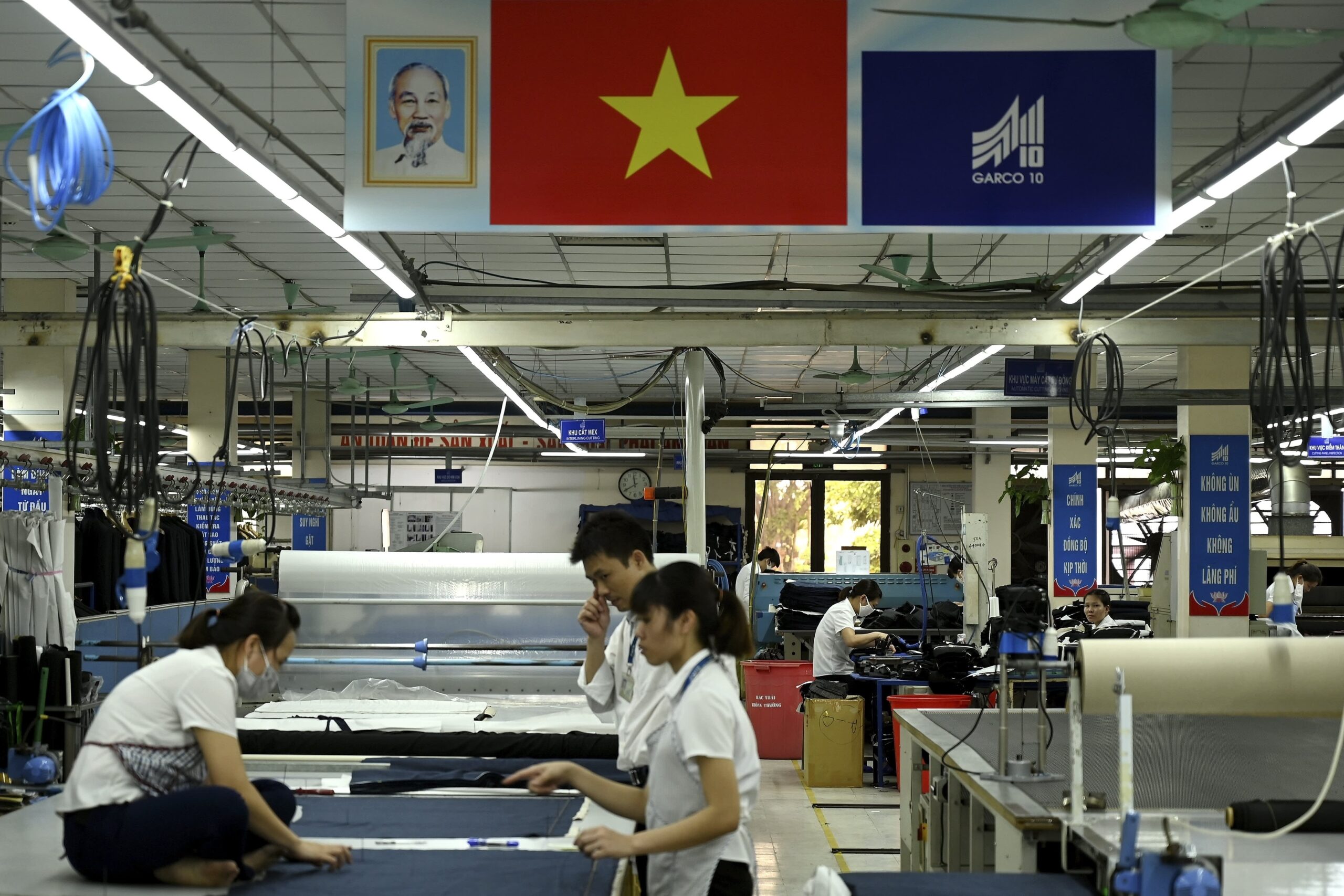 can vietnam replace china as a manufacturing hub
