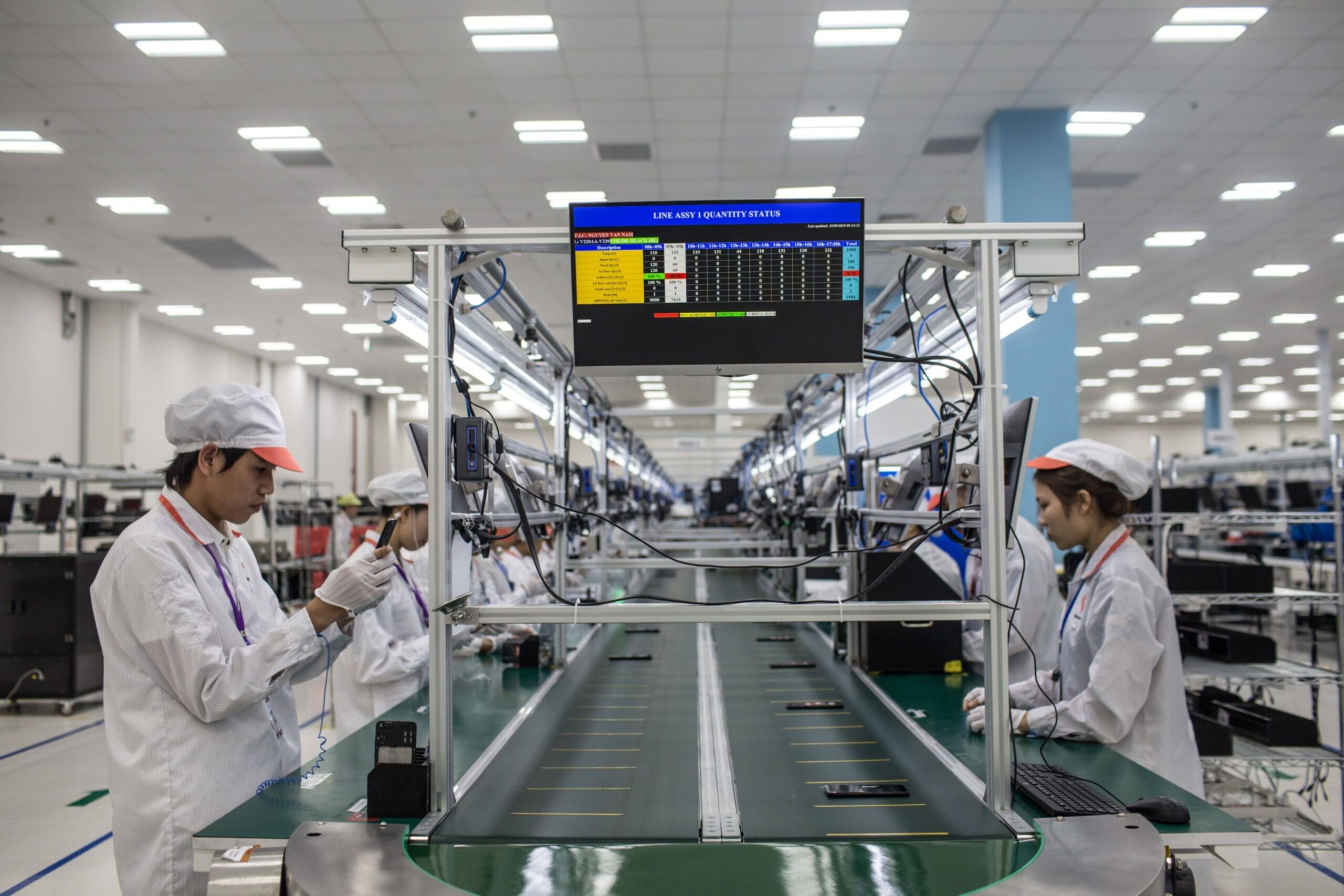 can vietnam replace china as a manufacturing hub