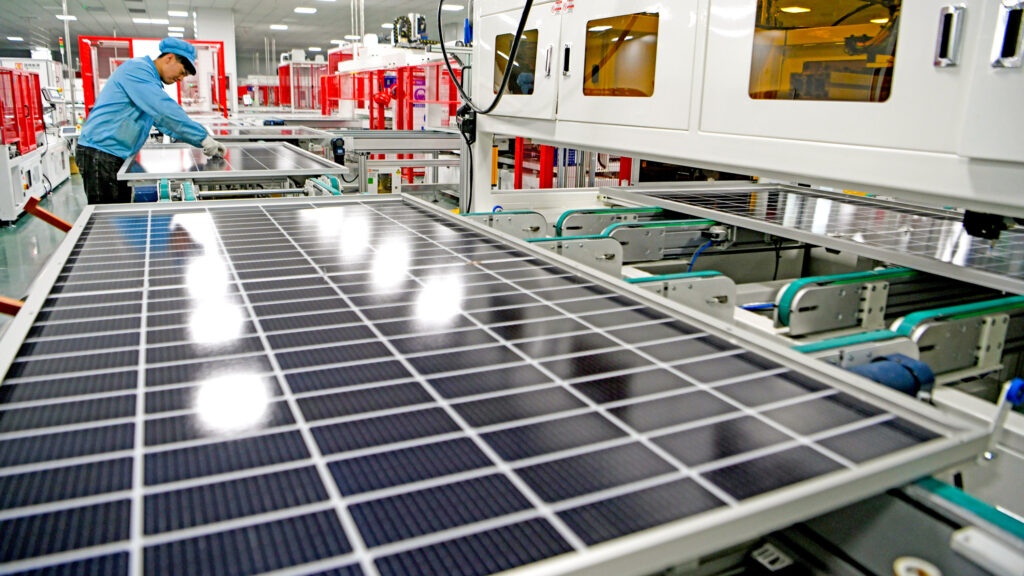 Sourcing Canadian Solar China Factory from China: The Ultimate Guide 2026