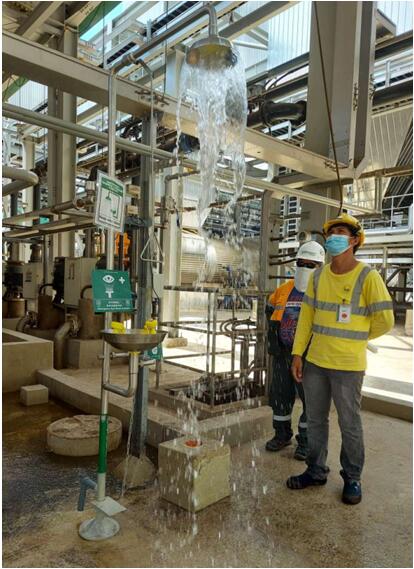 china cable heated eye wash factory