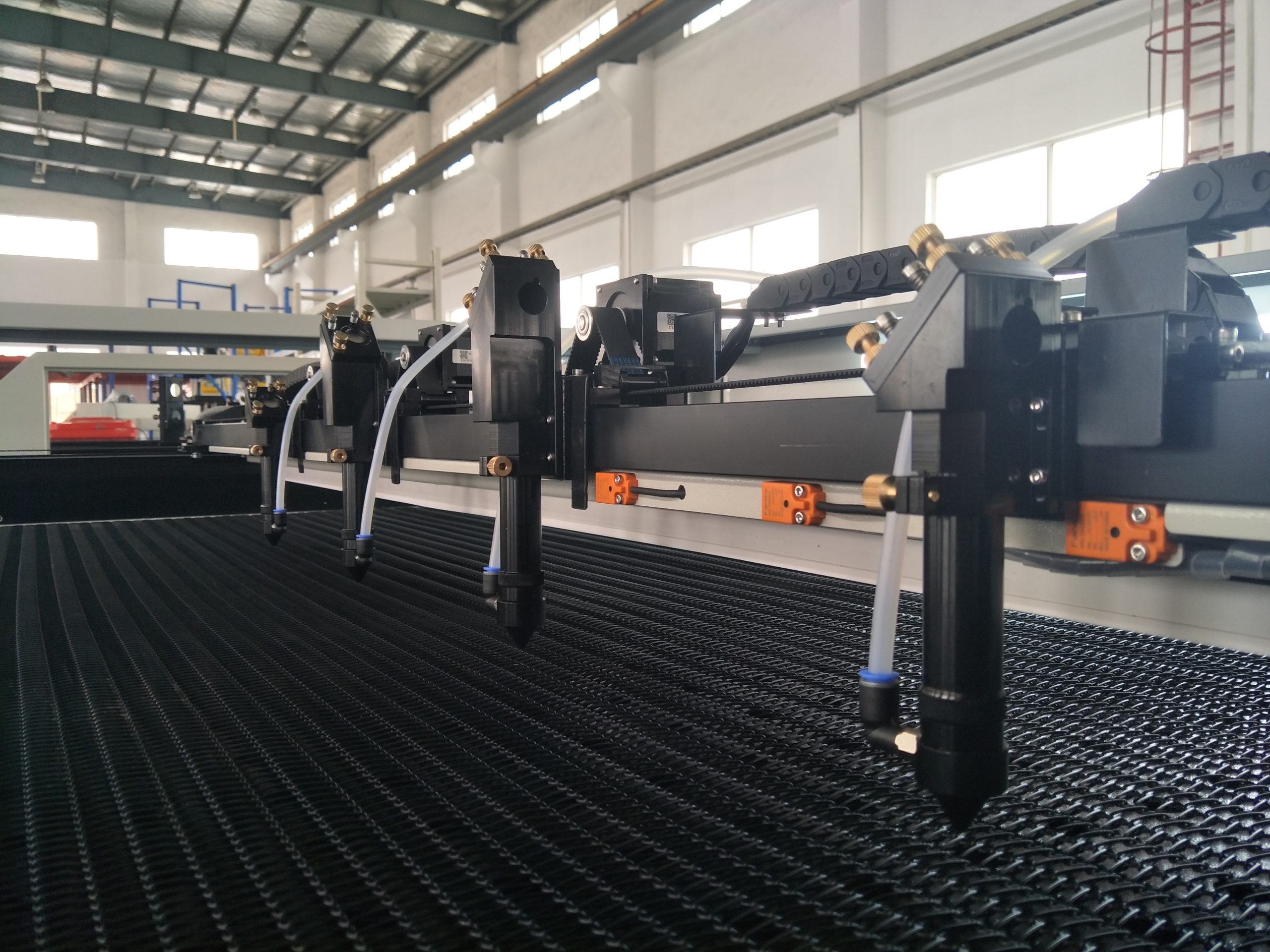 china carpet cutter laser manufacturer