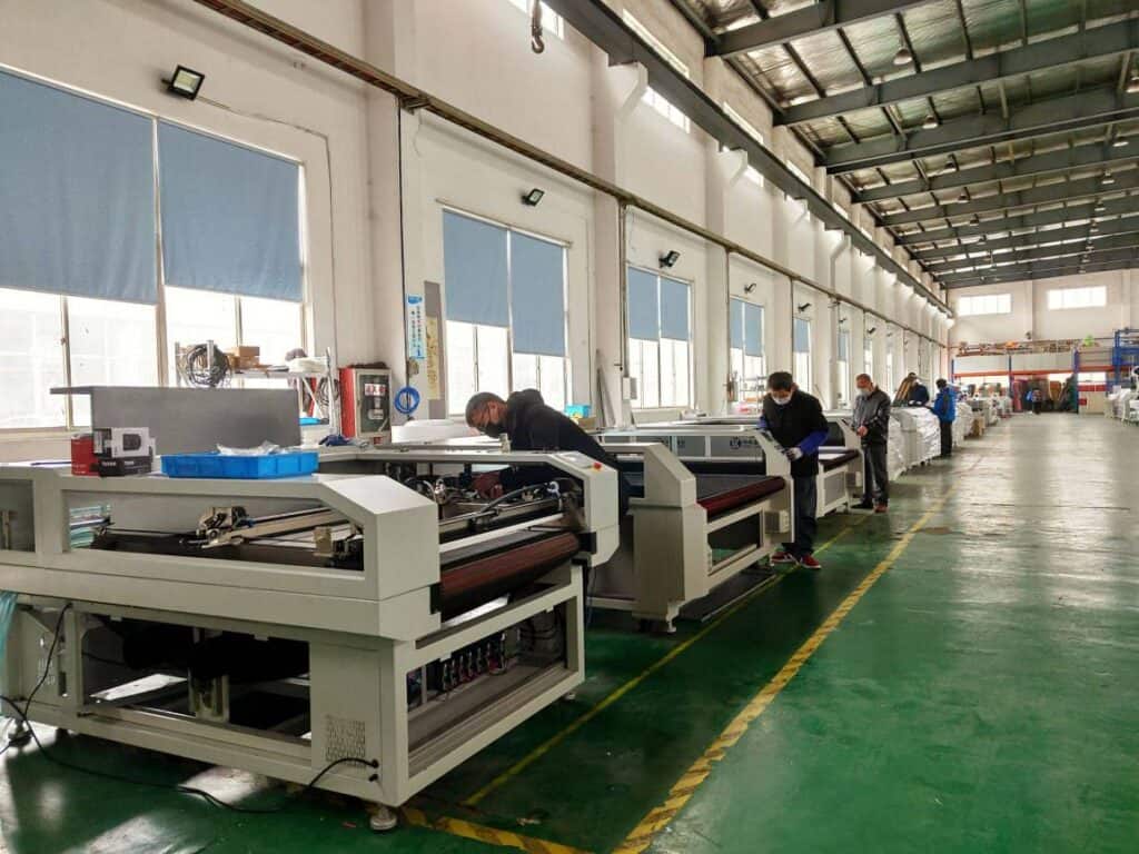 china cloth laser cutter machine supplier