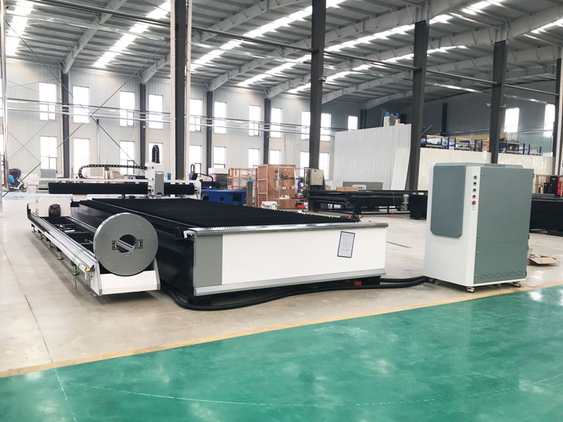 china cloth laser cutting system supplier