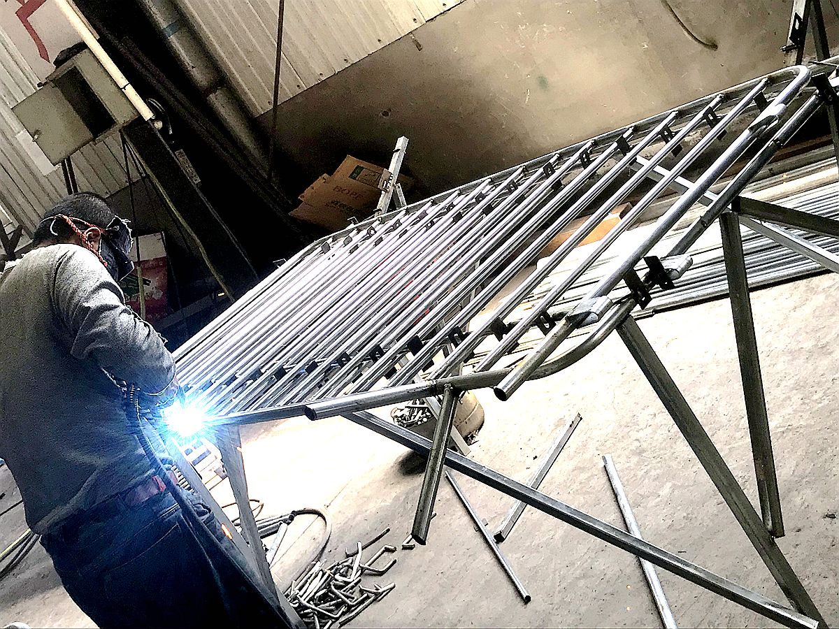 china crowd control barrier factory