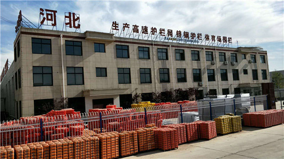 china crowd control barrier factory