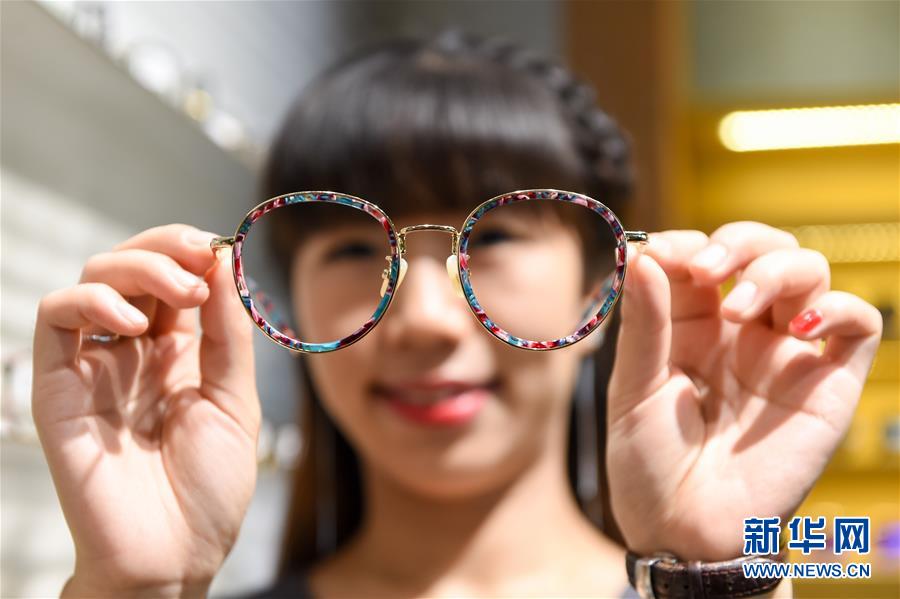 china designed lady spectale glasses factory