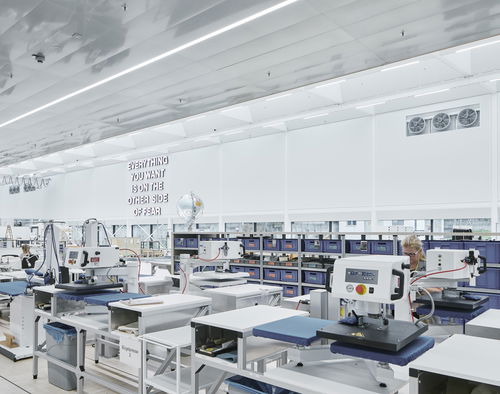 Swarovski Crystal Gems Wholesale industry insight