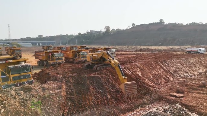 349 Cat Excavator industry insight