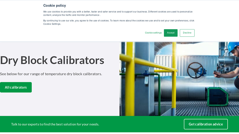 Accurate and portable temperature dry block calibrators