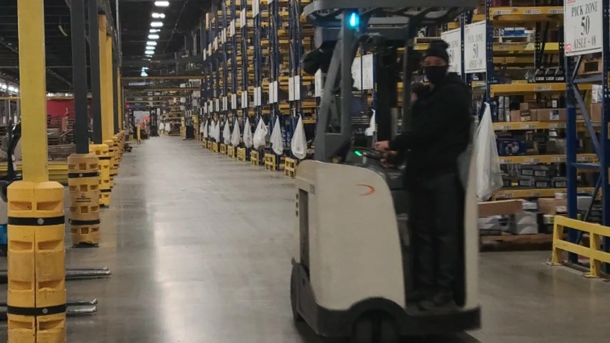 Advance Auto Wholesale industry insight