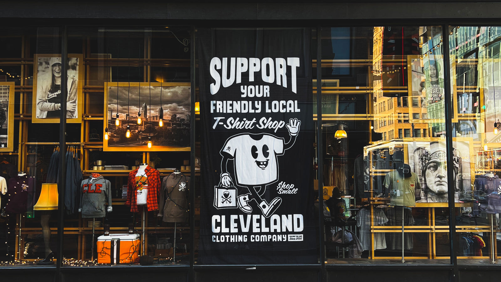 Apparel custom t-shirts