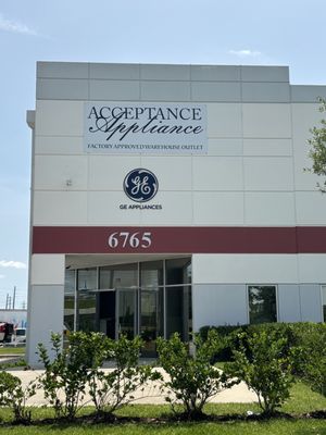 Bar Supplies & Beverage Equipment