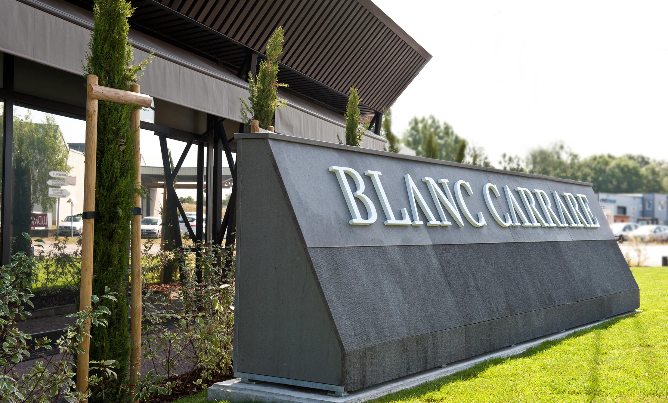Blanc Carrare, the marble manufacturer