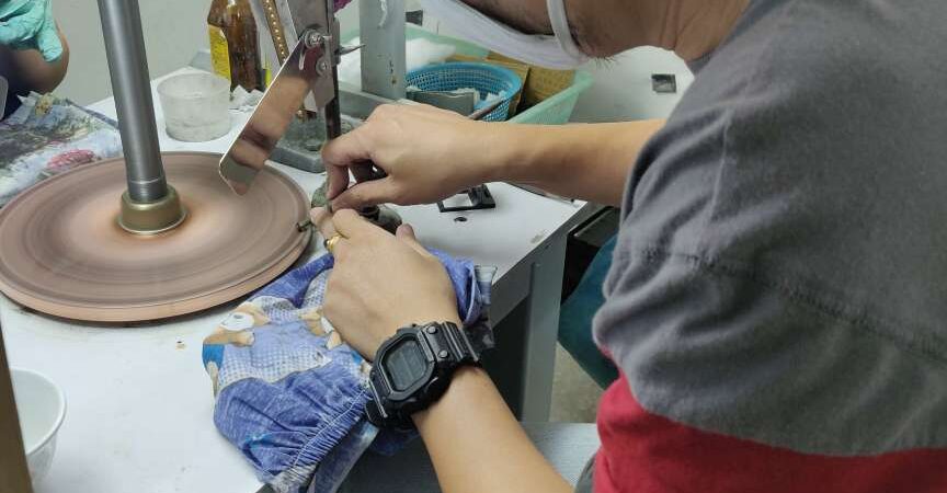 Bulk Raw Gemstones industry insight