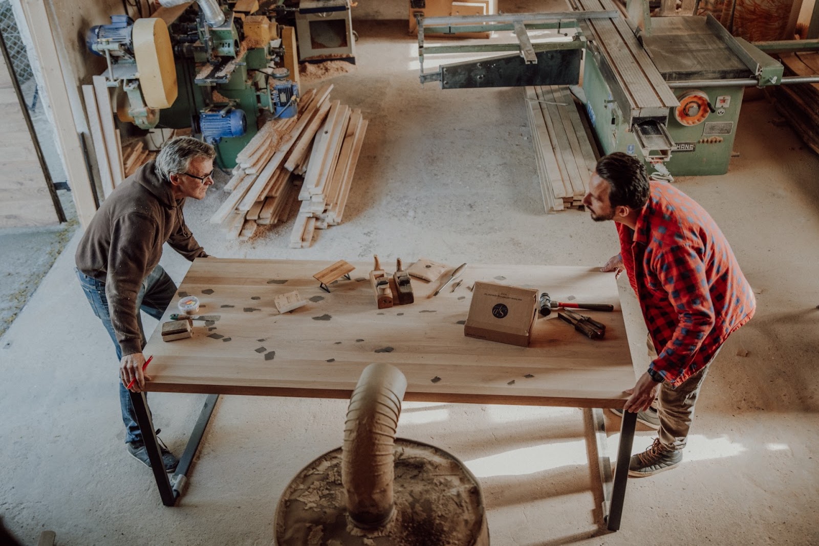 Cafeteria Furniture industry insight