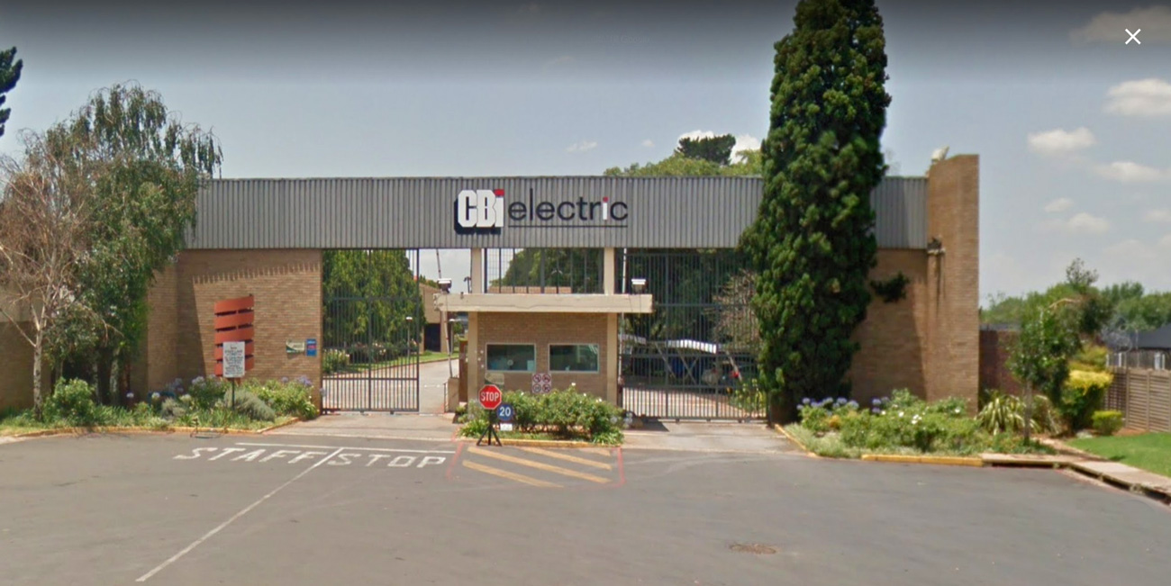 Circuit Breakers & Accessories