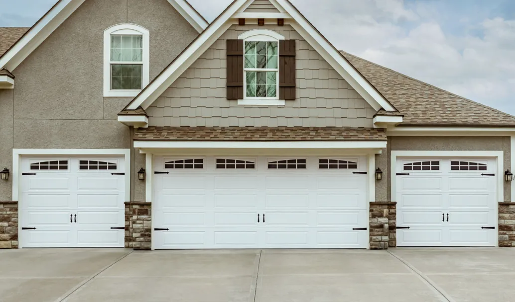 Classic XL / Classic Long design from Garaga Garage Doors