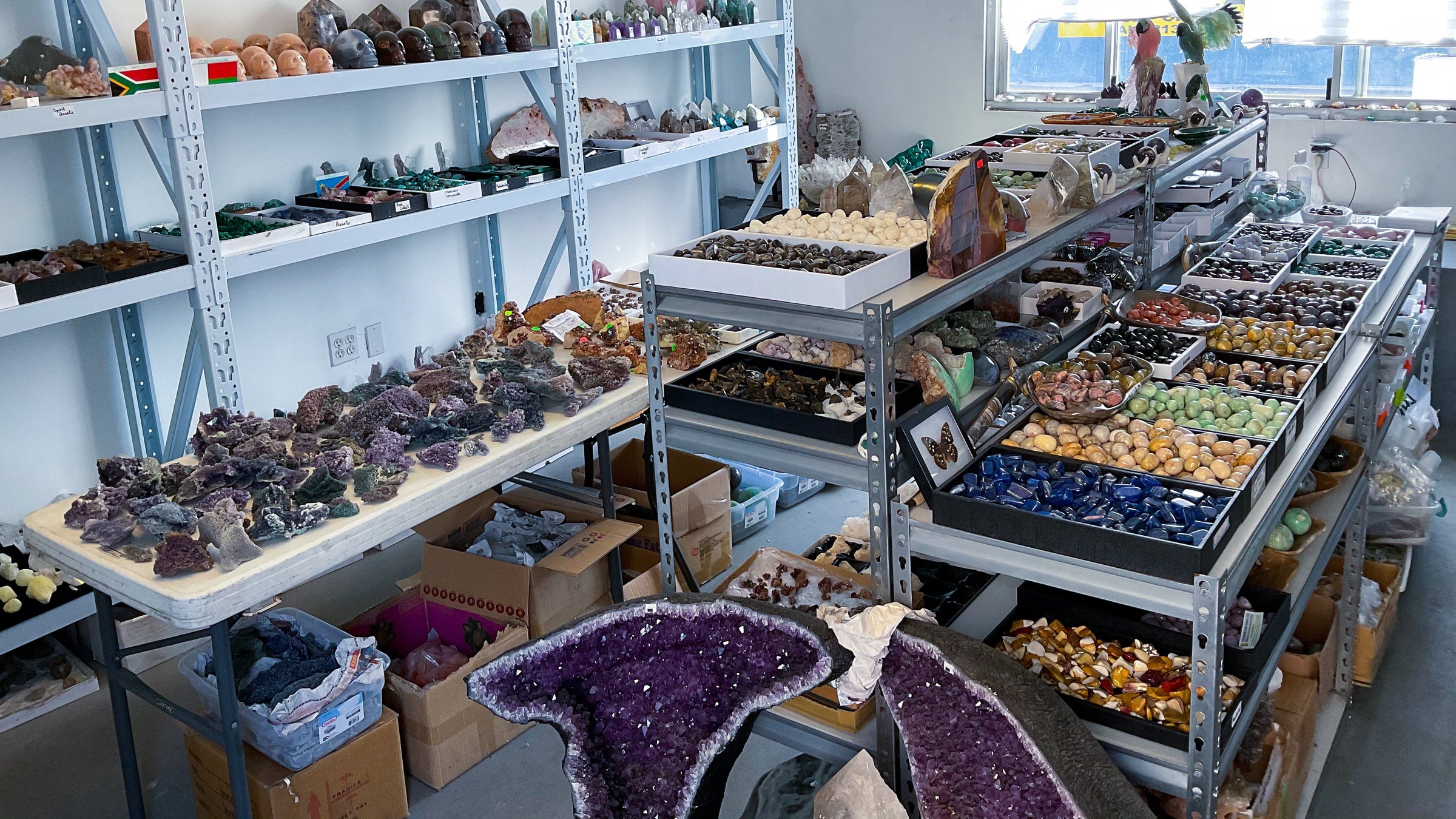 Crystal Stone & Decor Wholesaler