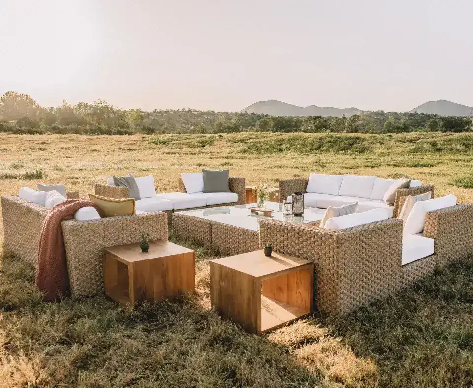 Custom Outdoor Furniture Manufacturers