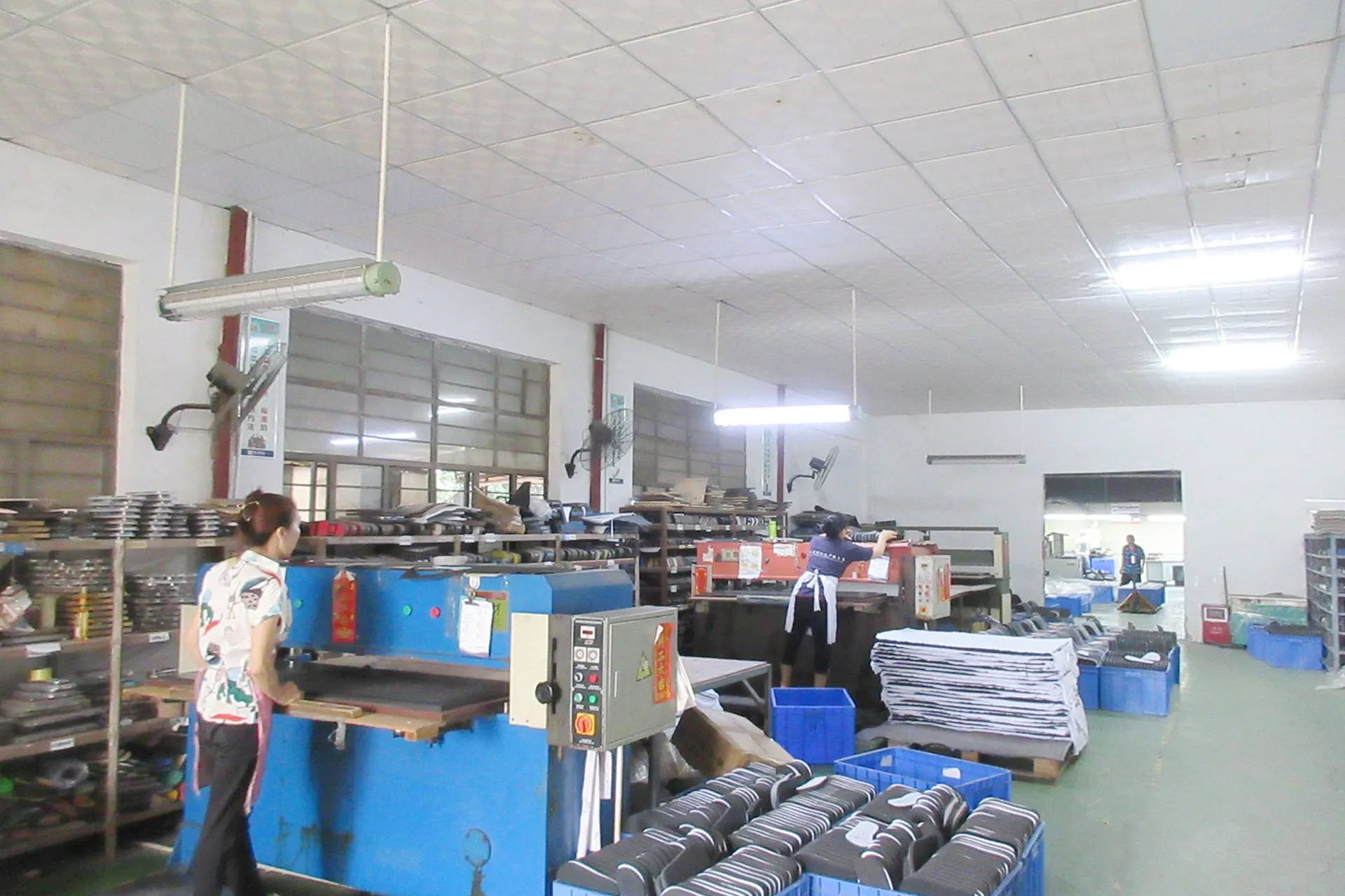 Customized Slippers industry insight