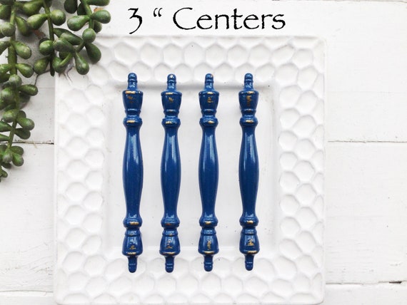 Decorative Cabinet Hardware – Knobs, Pulls & Handles