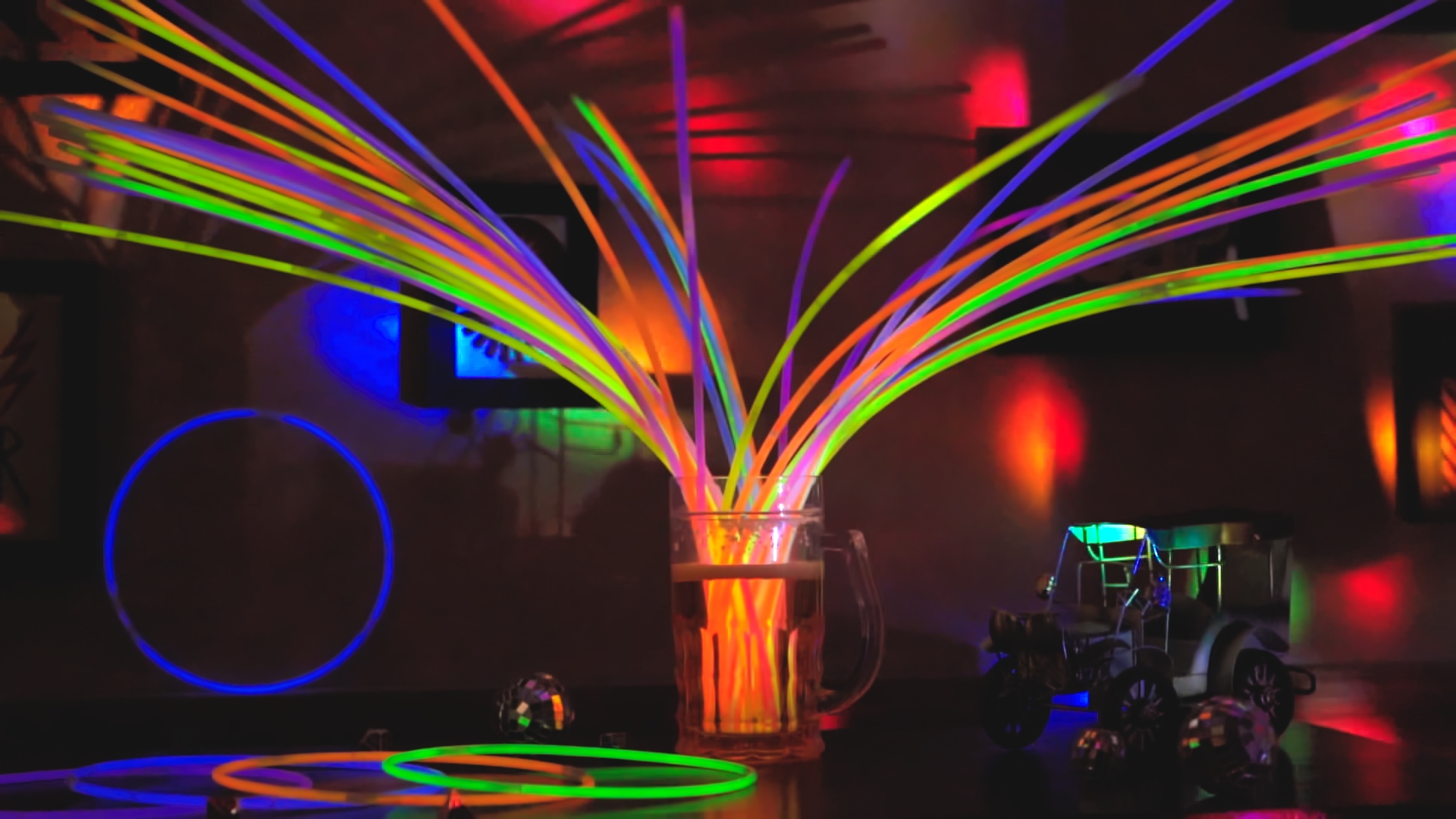 Deekin 400 Pcs 22 Inch Glow Necklaces Sticks Bulk Light Up With ...