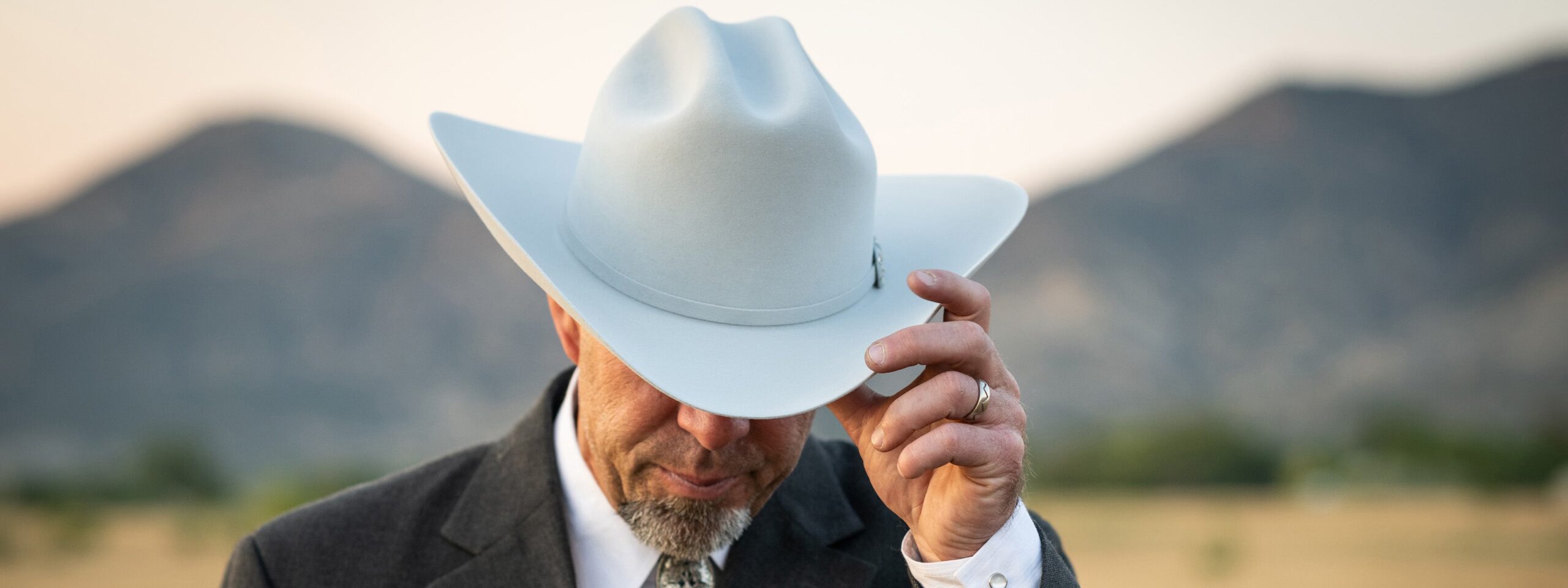 Dorfman Milano: Quality Headwear for Life's Adventures