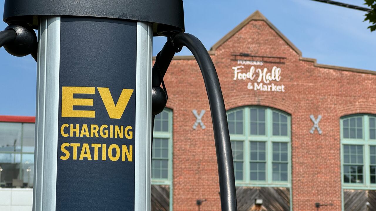 EV Charging Stations For The US And Canada