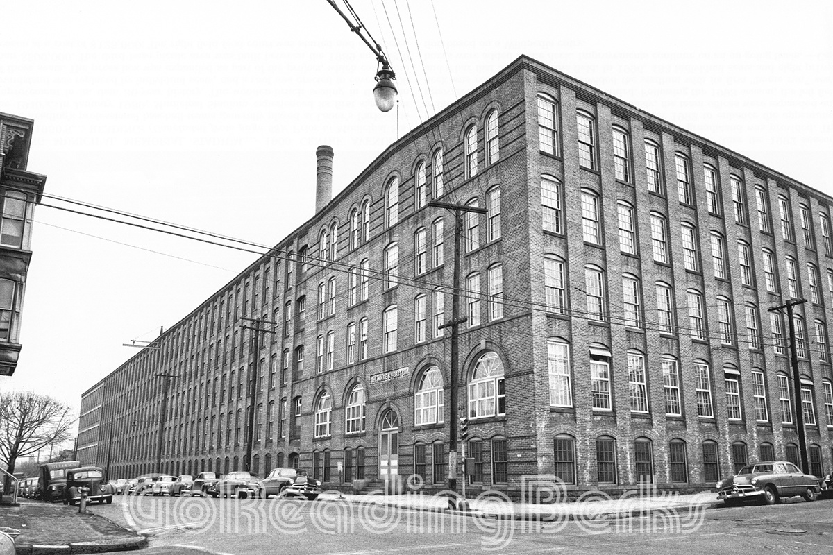 Outlet Reading industry insight