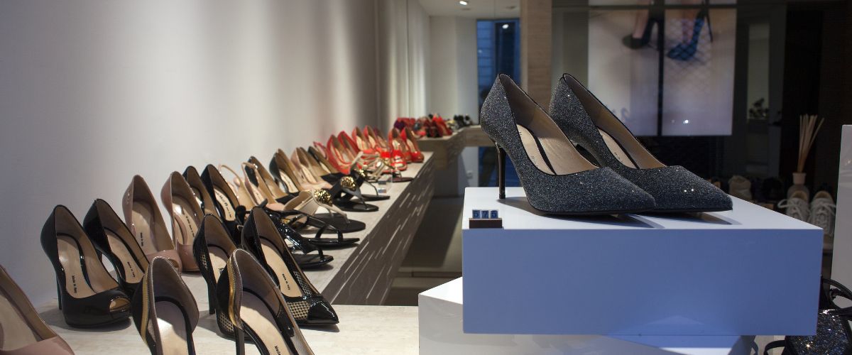 footwear factories of luxury men women shoes made in Italy