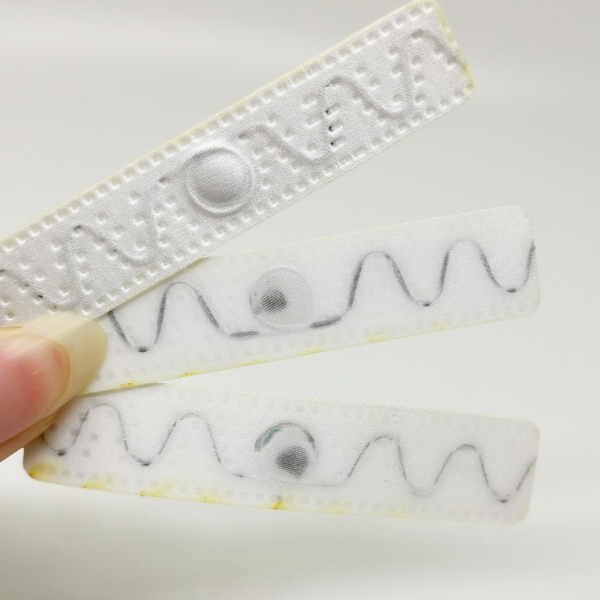 HF and UHF Tag for textiles' identification and traceability