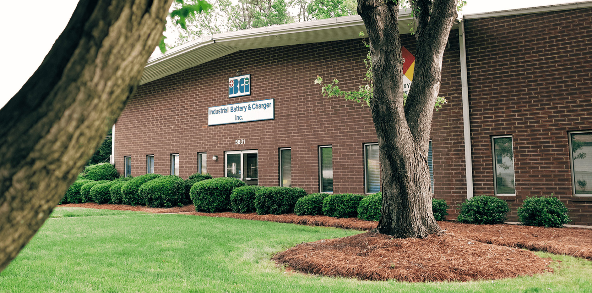 Industrial Battery & Charger Manufacturer