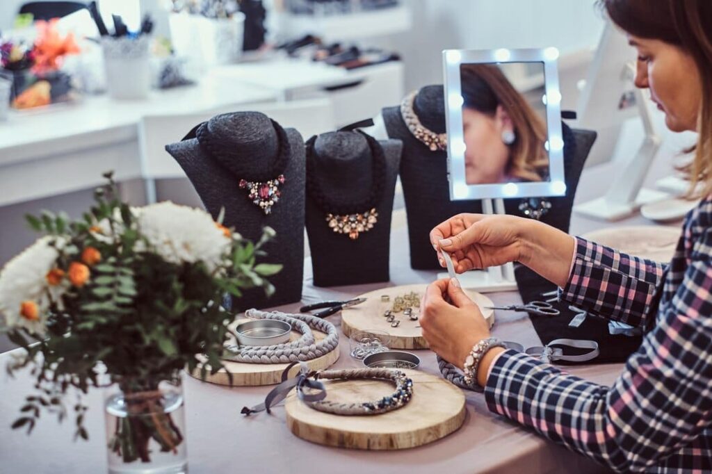 Jewelry Vendors For Small Business industry insight