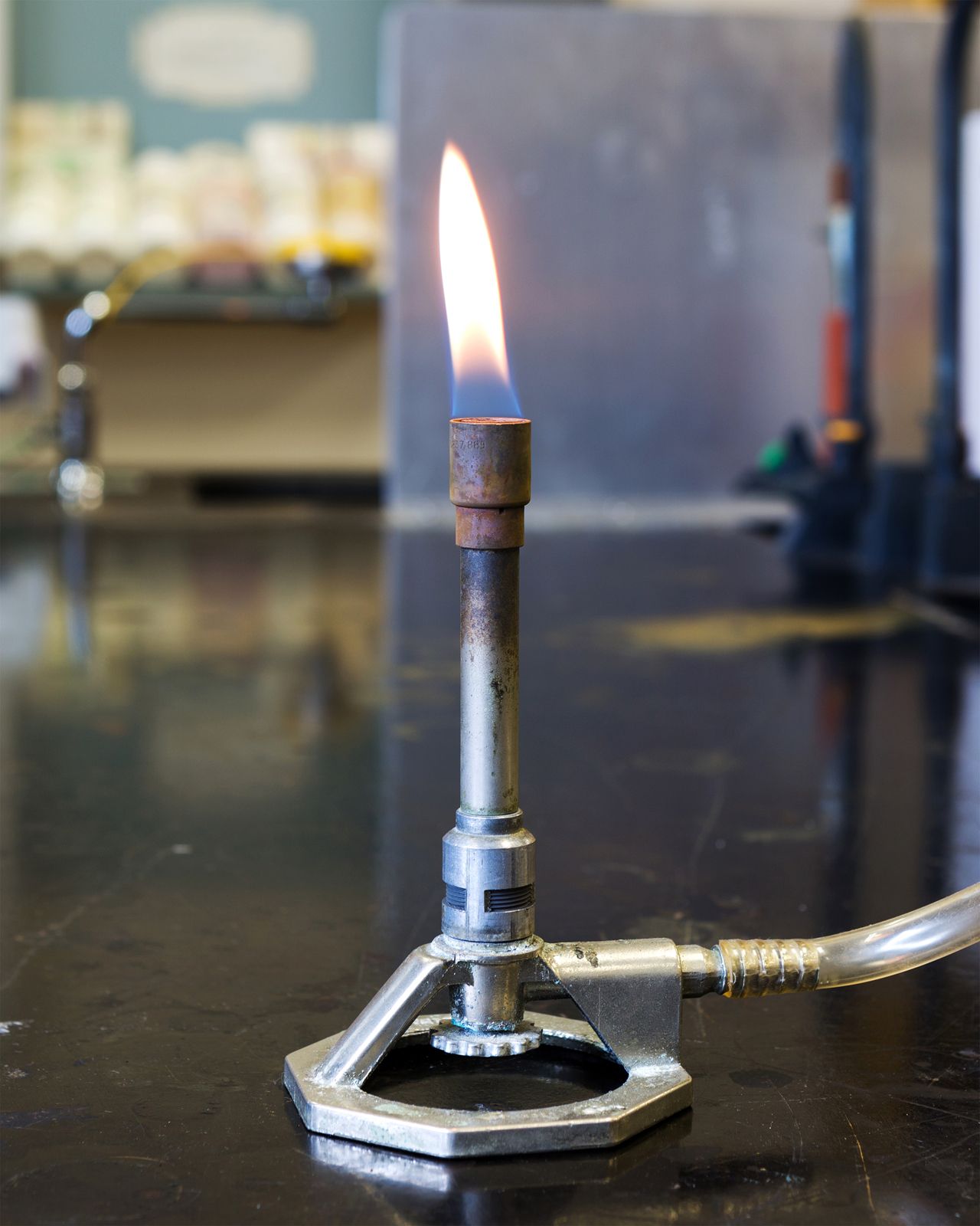 Lab Bunsen Burners And Lighters