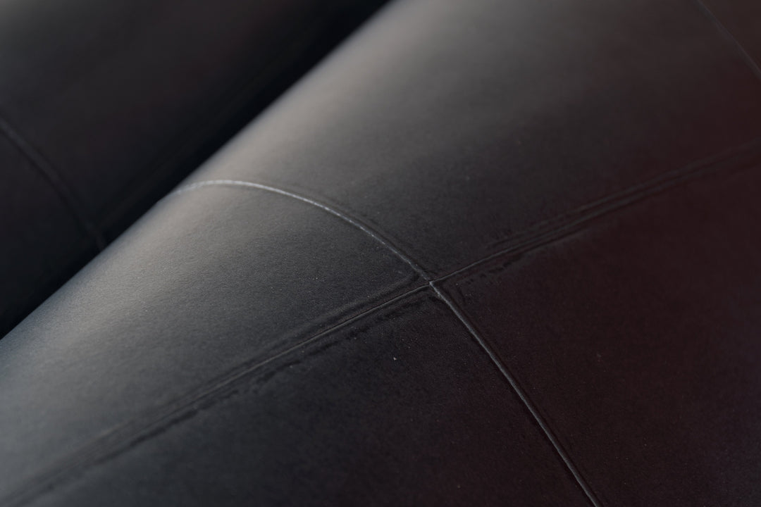 Leather wallcovering