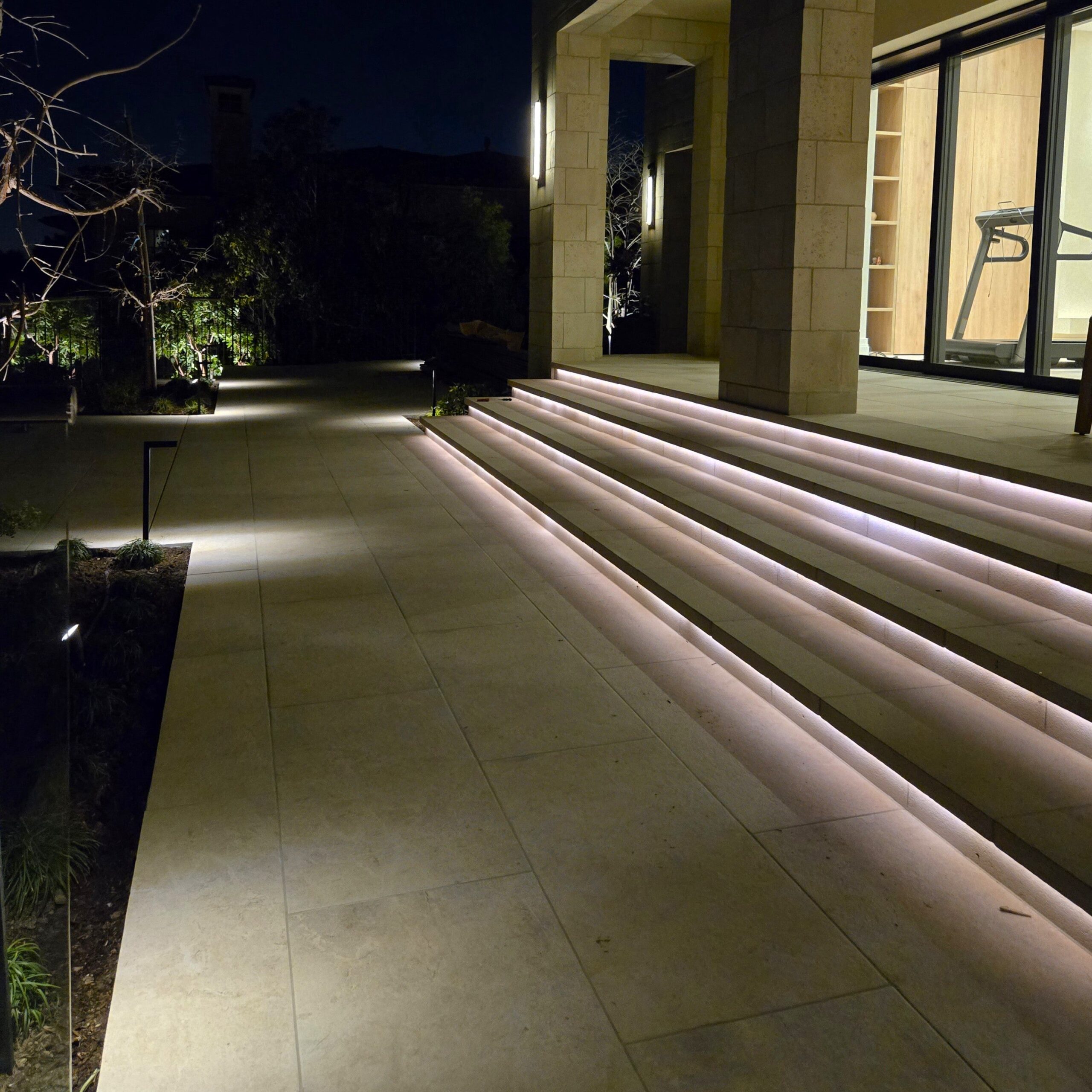 LED Lighting Systems, Linear LED Lights, LED transformers