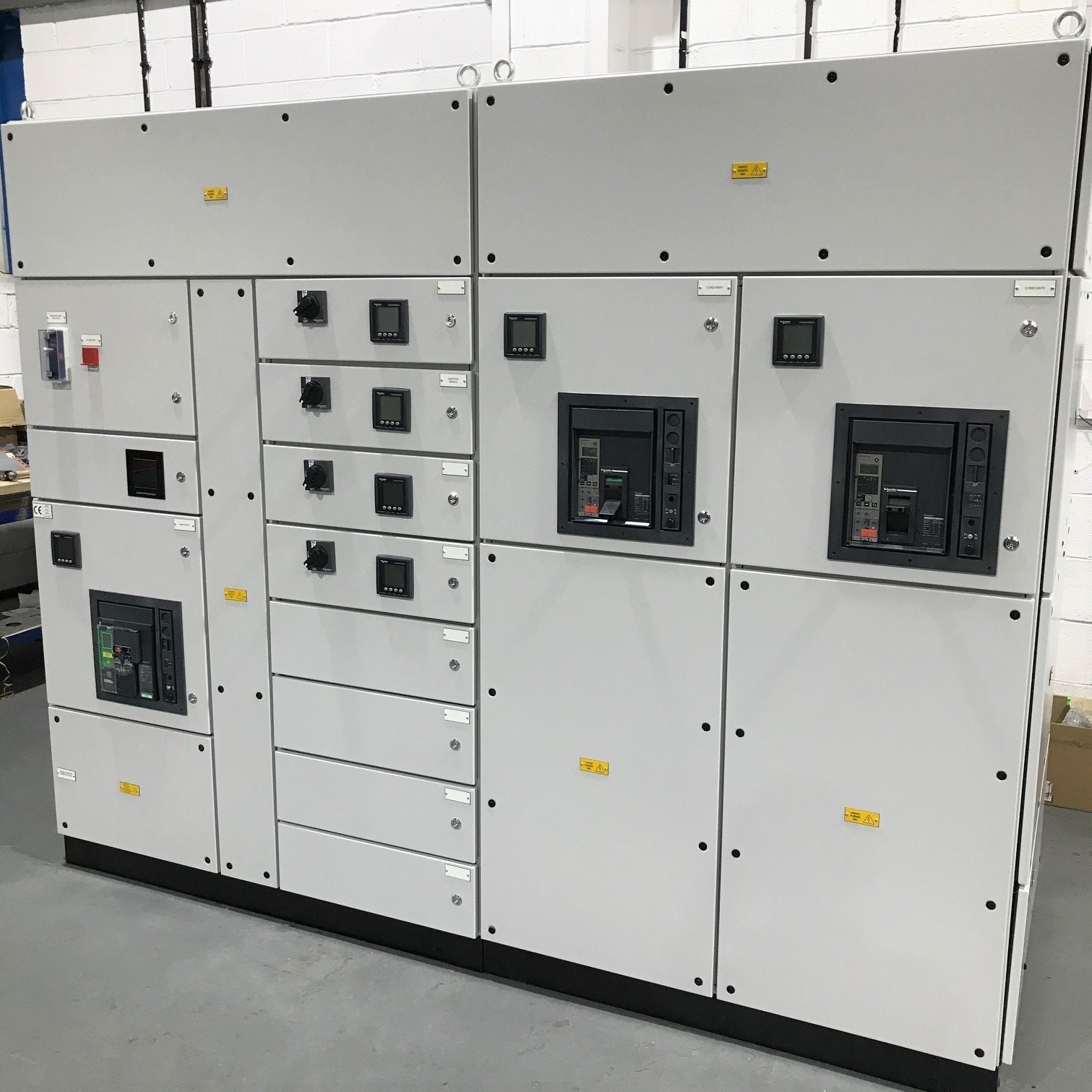 Low voltage switchgear