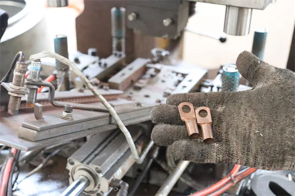 Lugs industry insight