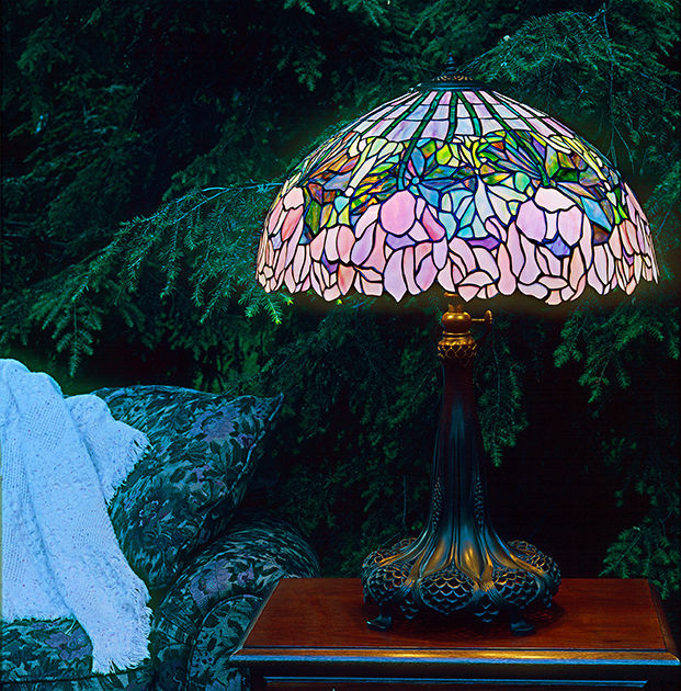 Manufacturers of decorative Lighting for indoor and outdoor.