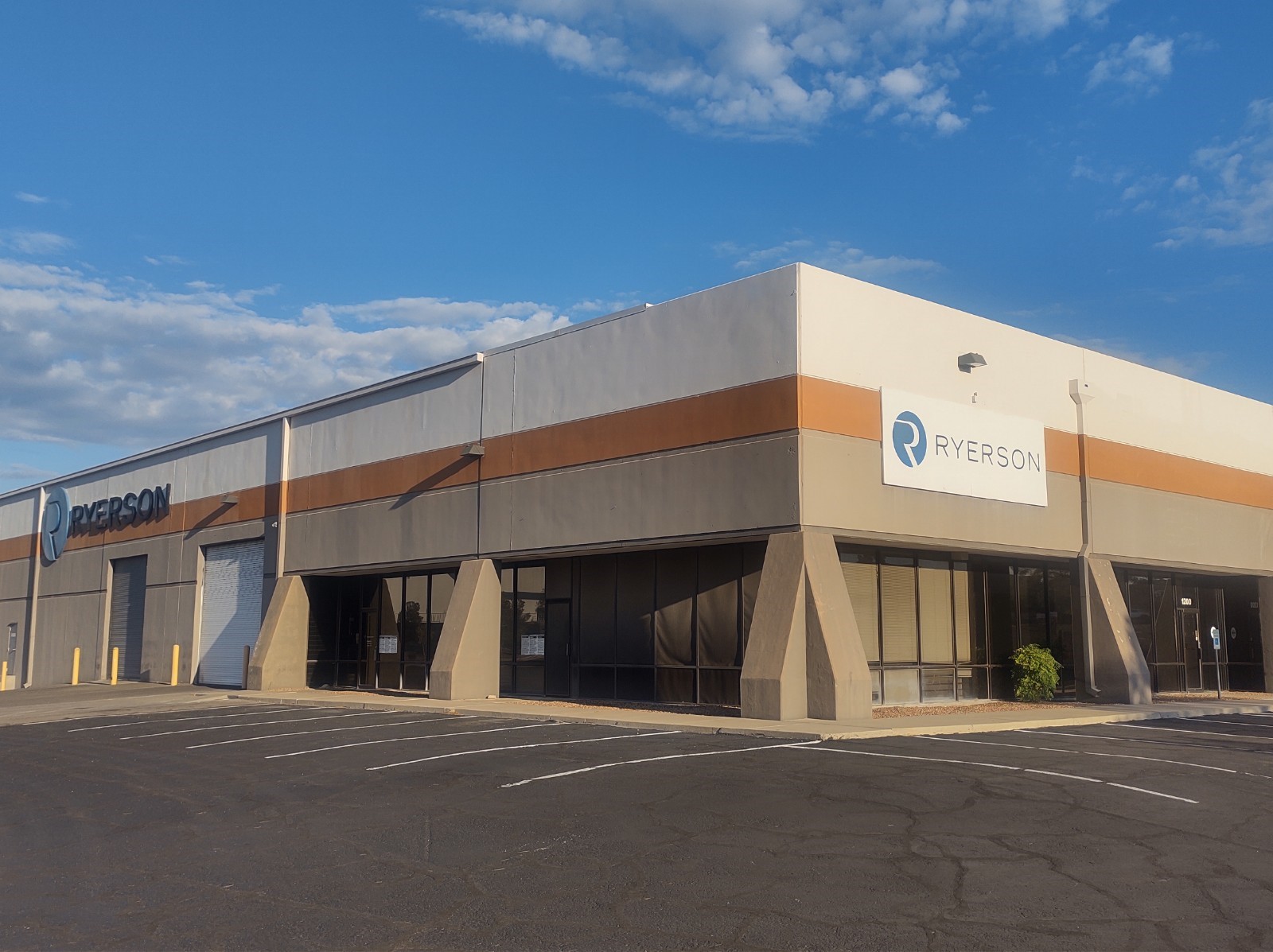 Metals Supplier & Service Center