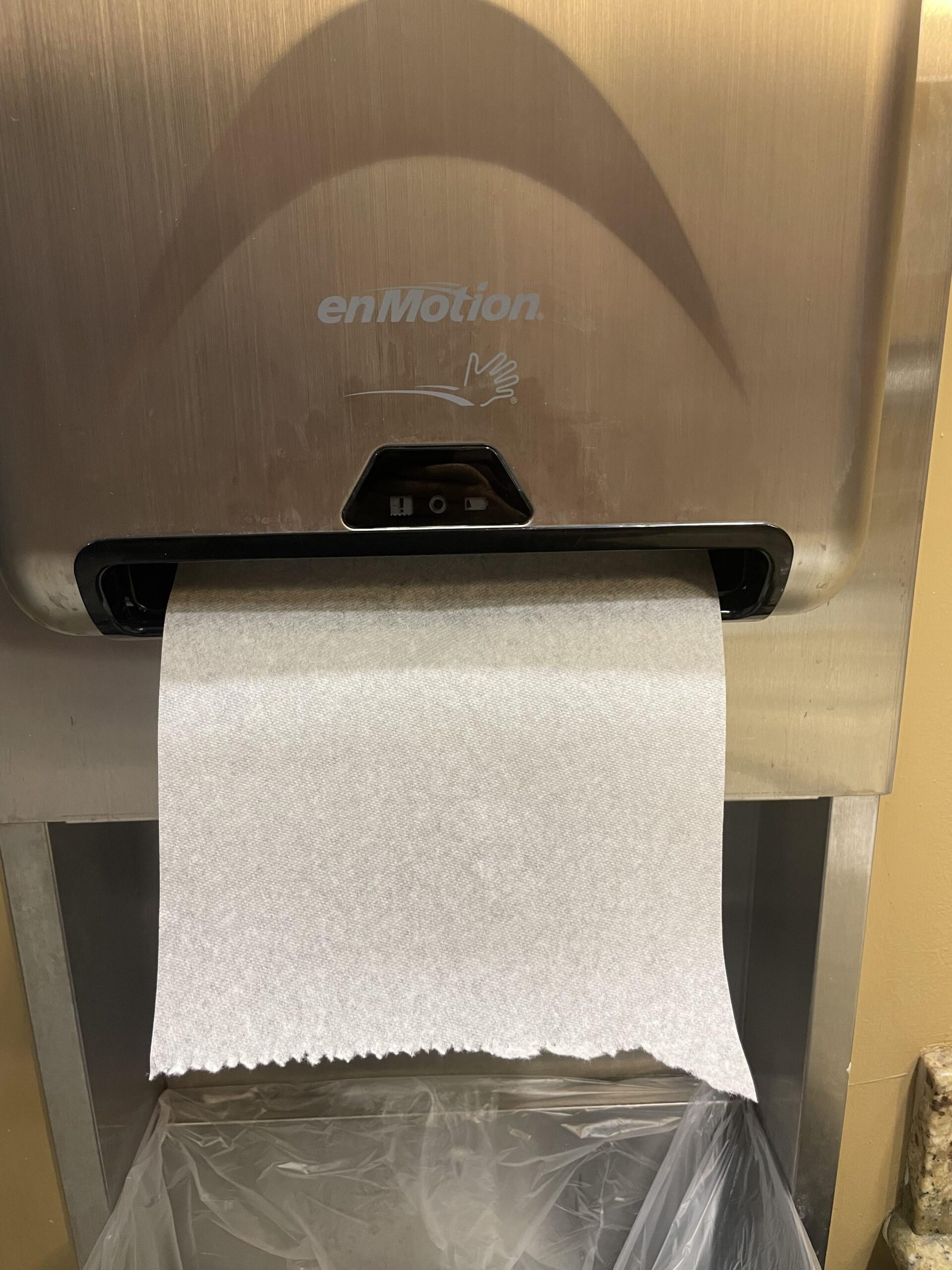 Paper Towels & Dispensers