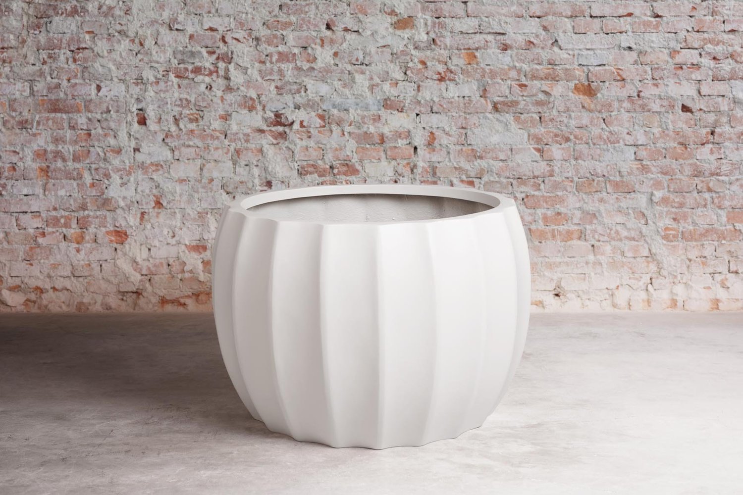 Planter Wholesale industry insight