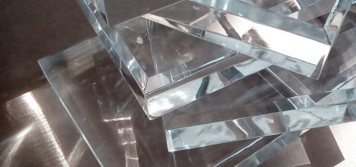 Plexiglass On Table Top industry insight