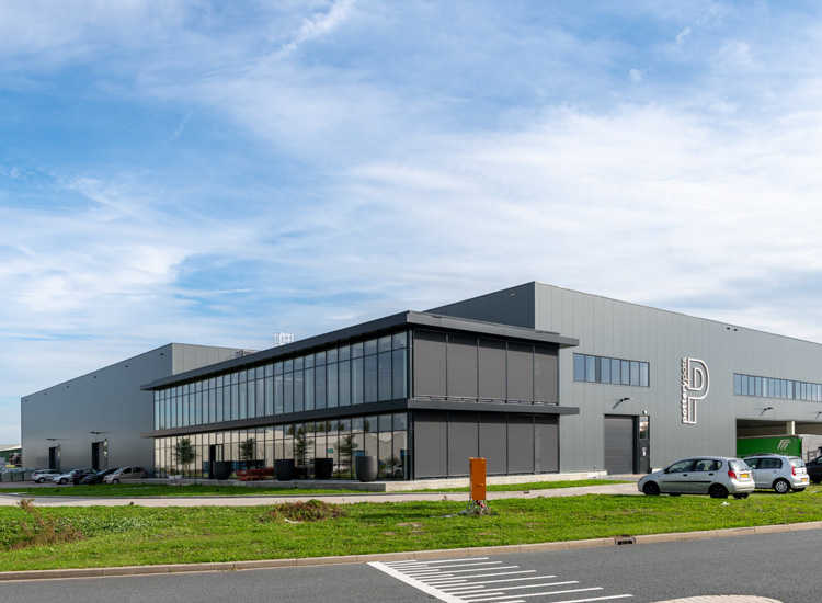 Pottery Pots and Planters